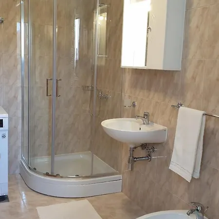 Belvedere Apartment *