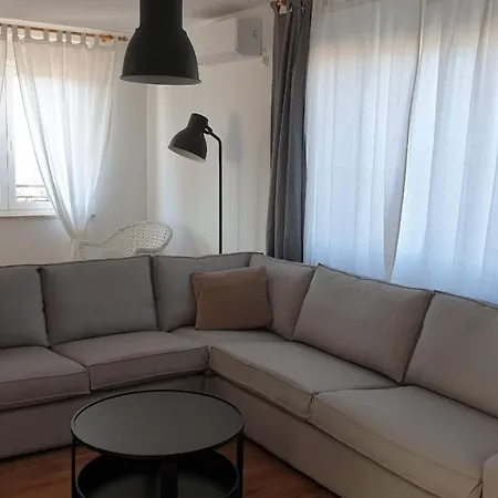 Belvedere Apartment *